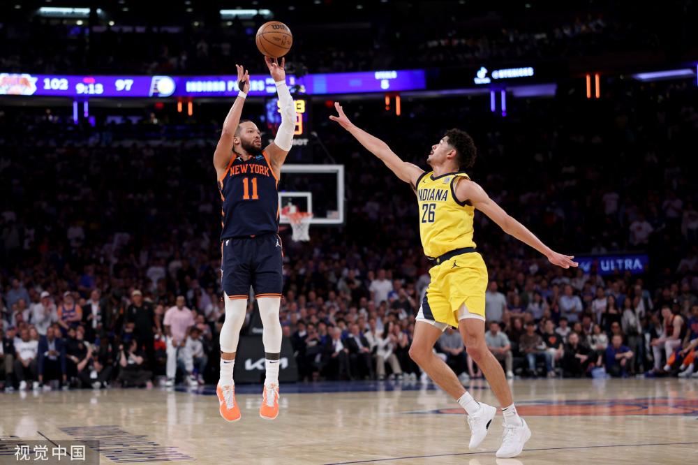 篮板都位居 篮板都位居